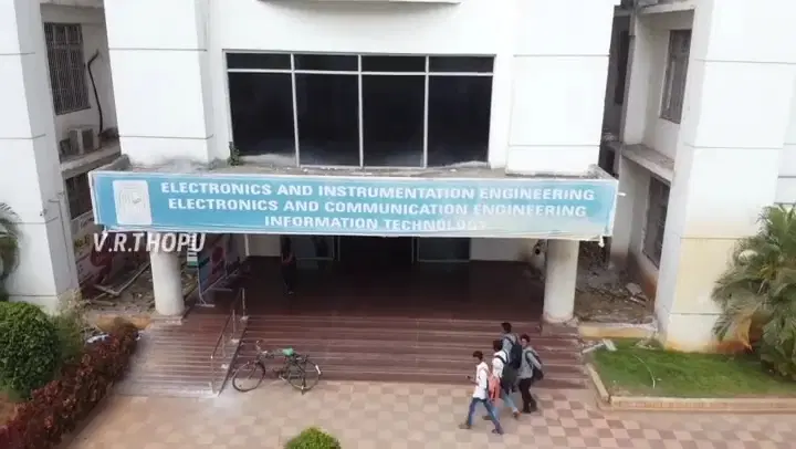 SAHE University Academic Building photo 2